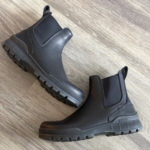 Ecco Women’s Track 25 Black Waterproof Boots